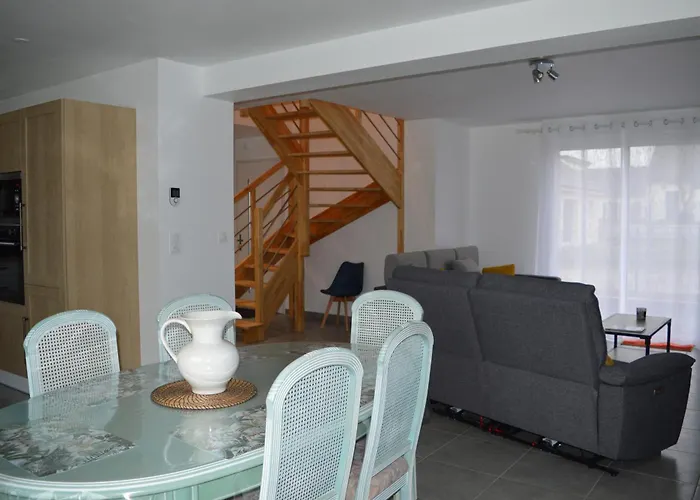 Les Embruns, Maison Neuve Pres Des Plages